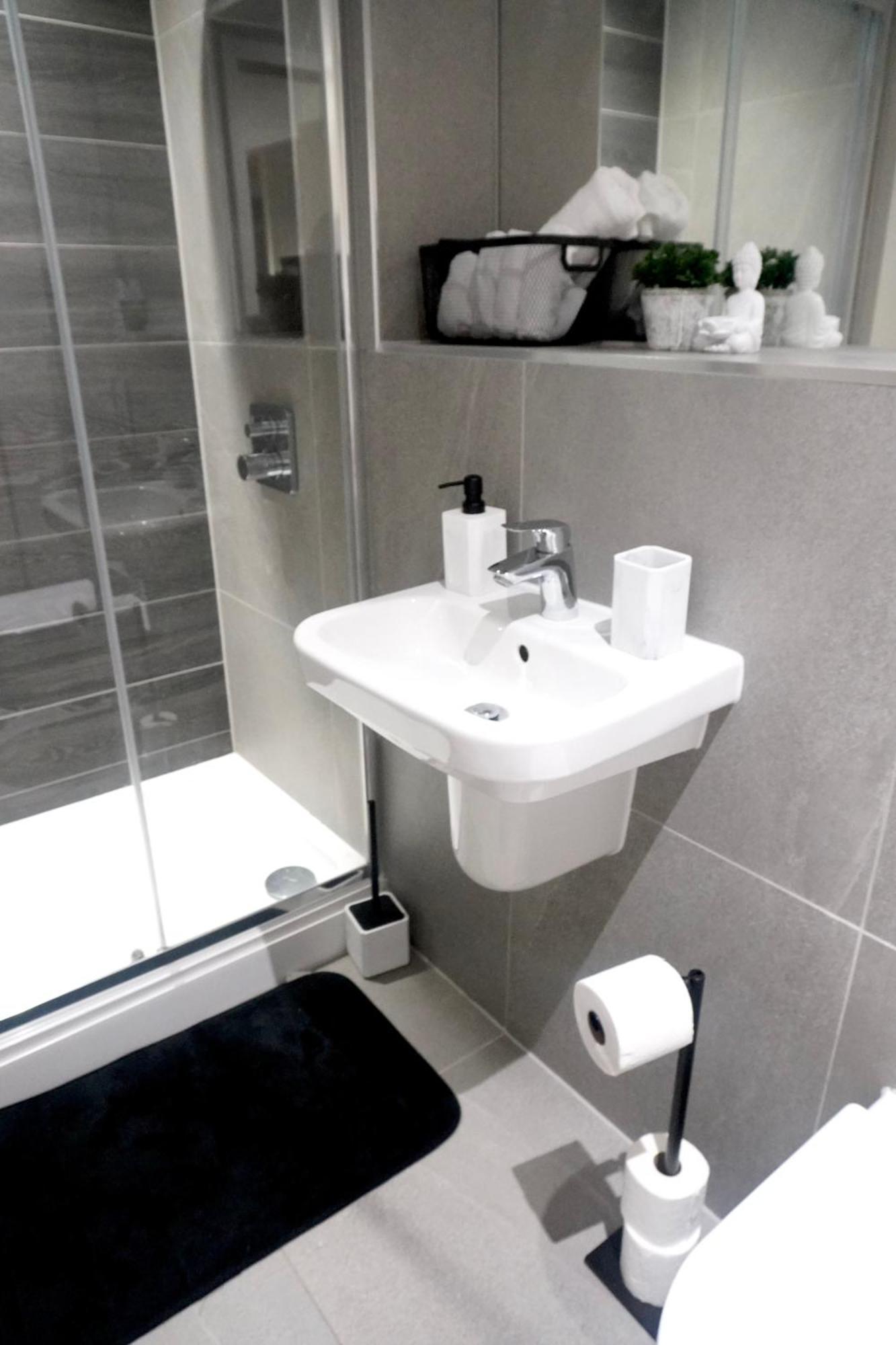 Central Manchester Luxury 2 Bed Apartment With Balcony Exterior foto
